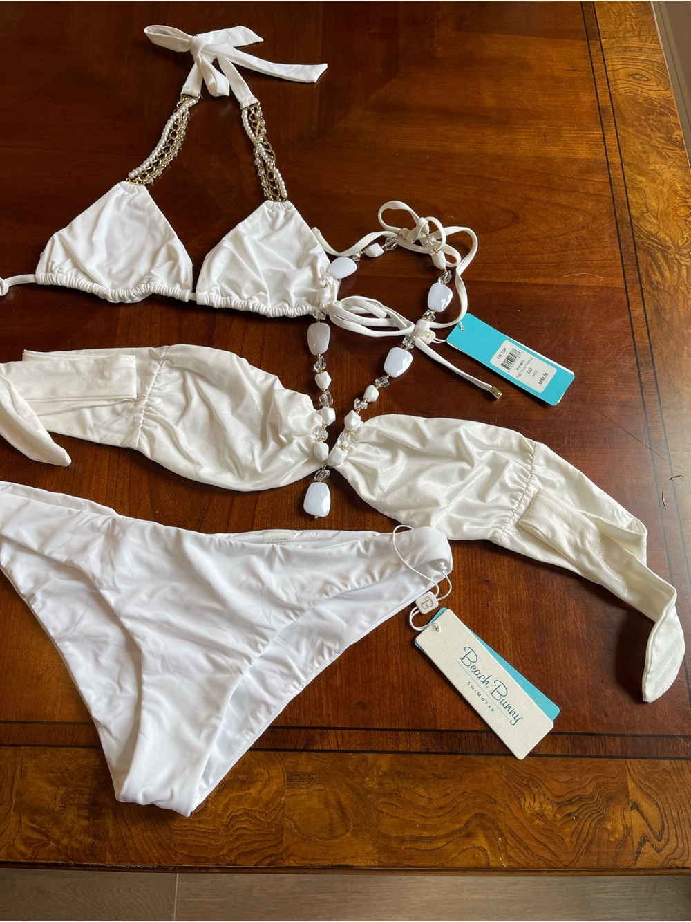 Lot of two large white tops with pearl theme and one xl bottoms full coverage - Picture 5 of 15